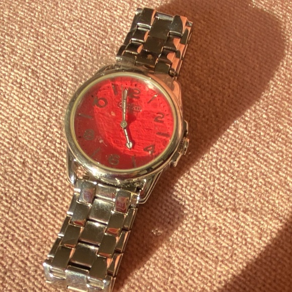 New Coach Watch with Pink Face - Picture 4 of 4